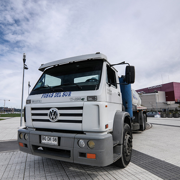 Extracción de aguas servidas 15 metros cúbicos